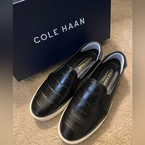 Black croc coke Haun size 5 women’s - like new!